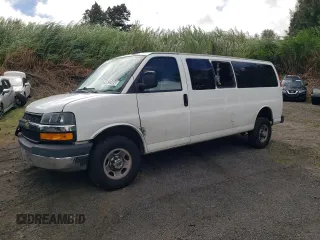 2020 Chevrolet Express Passenger LT z VIN 1GAZGPFG7L1152333, wystawiony jako Copart lot #74822484 z przebiegiem Nie podano mil oraz Tytuł czysty. Historia ofert i sprzedaży dostępna na DreamBid. Obrazek 1.