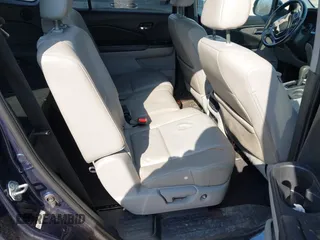 2016 Honda Pilot EX-L with VIN 5FNYF6H5XGB044930, listed as a IAAI auction lot 42030300 with 247,598 mi miles. Bid and sale history available at carsss.com. Image 8.