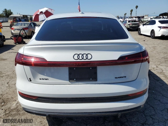 2022 Audi e-tron Sportback Prestige with VIN WA13AAGE2NB036392, listed as a Copart auction lot 44738204 with 28,232 mi miles. Bid and sale history available at carsss.com. Image 6.