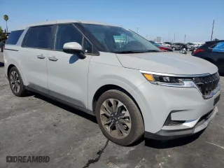 2024 Kia Carnival EX with VIN KNDNC5H34R6423134, listed as a Copart auction lot 69506144 with 12,788 mi miles and Salvage Title. Bid and sale history available at carsss.com. Image 4.