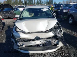 2016 Toyota Prius Four z VIN JTDKARFU8G3502915, wystawiony jako IAAI lot #41267499 z przebiegiem 110 002 mil mil oraz . Historia ofert i sprzedaży dostępna na DreamBid. Obrazek 12.