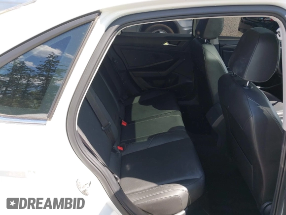 2019 Volkswagen Jetta SEL z VIN 3VWE57BU1KM111170, wystawiony jako IAAI lot #42179819 z przebiegiem 92 300 mil mil oraz . Historia ofert i sprzedaży dostępna na DreamBid. Obrazek 8.