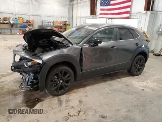 2024 Mazda CX-30 S Select Sport z VIN 3MVDMBBM2RM689940, wystawiony jako Copart lot #58863255 z przebiegiem 4 685 mil mil oraz Szkoda całkowita • Salvage title. Historia ofert i sprzedaży dostępna na DreamBid. Obrazek 1.