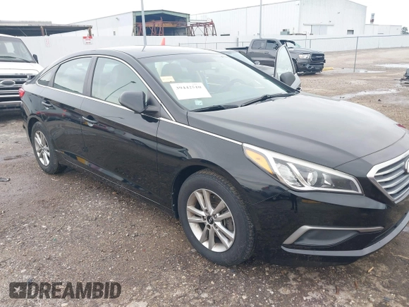 2016 Hyundai Sonata SE with VIN 5NPE24AF1GH388878, listed as a IAAI auction lot 39442510 with 158,111 mi miles and . Bid and sale history available at carsss.com. Image 6.