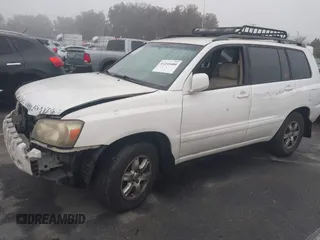 2006 Toyota Highlander z VIN JTEGP21A560123892, wystawiony jako IAAI lot #41241680 z przebiegiem 282 092 mil mil oraz . Historia ofert i sprzedaży dostępna na DreamBid. Obrazek 2.