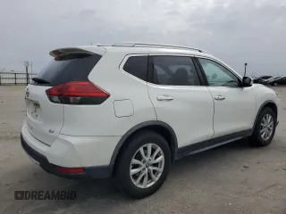2017 Nissan Rogue SV z VIN JN8AT2MT9HW143571, wystawiony jako Copart lot #53751385 z przebiegiem 105 333 mil mil oraz Szkoda całkowita • Salvage title. Historia ofert i sprzedaży dostępna na DreamBid. Obrazek 3.