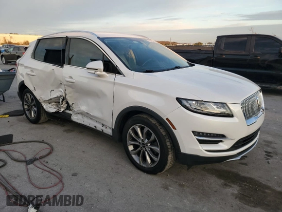 2019 Lincoln MKC Select with VIN 5LMCJ2C9XKUL50191, listed as a Copart auction lot 88648415 with 31,305 mi miles and Salvage title. Bid and sale history available at DreamBid. Image 4.