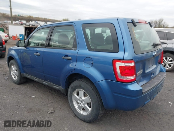 2010 Ford Escape XLS с VIN 1FMCU9C7XAKD27988, выставлен на аукционе IAAI как лот 42071415 с пробегом 130 176 миль миль и . История ставок и продаж доступна на DreamBid. Изображение 3.