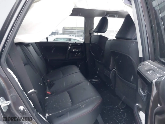 2019 Toyota 4Runner SR5 with VIN JTEBU5JR6K5639752, listed as a IAAI auction lot 41737523 with 85,173 mi miles. Bid and sale history available at carsss.com. Image 8.
