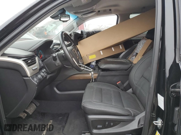 2020 GMC Yukon XL Denali with VIN 1GKS2HKJ7LR198247, listed as a Copart auction lot 43796095 with 89,557 mi miles and Salvage Title. Bid and sale history available at carsss.com. Image 7.