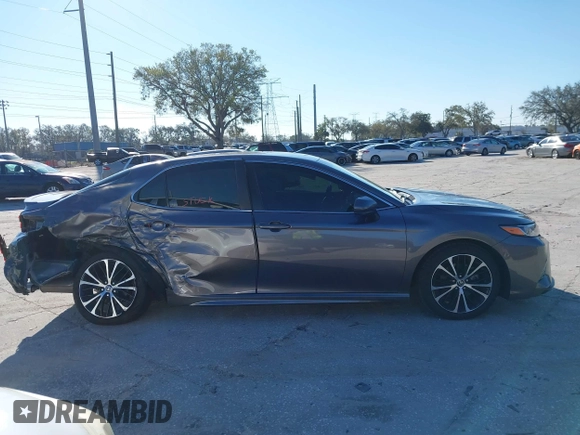 2020 Toyota Camry SE z VIN 4T1G11AK2LU392182, wystawiony jako IAAI lot #41667278 z przebiegiem 41 506 mil mil oraz . Historia ofert i sprzedaży dostępna na DreamBid. Obrazek 13.