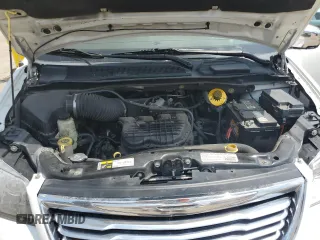 2014 Chrysler Town & Country Touring L z VIN 2C4RC1CG9ER169668, wystawiony jako Copart lot #59629895 z przebiegiem 254 421 mil mil oraz Szkoda całkowita • Salvage title. Historia ofert i sprzedaży dostępna na DreamBid. Obrazek 12.