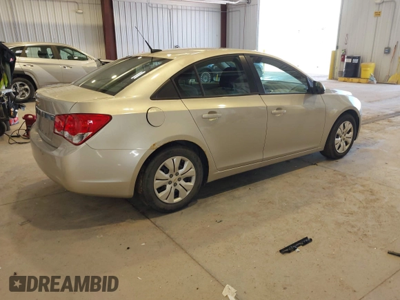 2014 Chevrolet Cruze LS with VIN 1G1PA5SH5E7231298, listed as a IAAI auction lot 42159916 with 179,921 mi miles and . Bid and sale history available at carsss.com. Image 4.