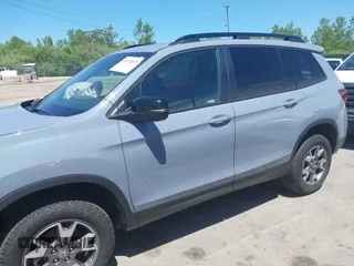 2022 Honda Passport TrailSport with VIN 5FNYF8H6XNB023013, listed as a IAAI auction lot 42274071 with 31,471 mi miles and . Bid and sale history available at DreamBid. Image 15.