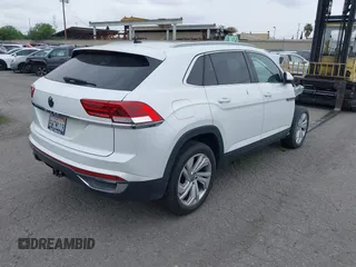 2021 Volkswagen Atlas SEL с VIN 1V2EE2CA1MC228616, выставлен на аукционе IAAI как лот 41231626 с пробегом 46 369 миль миль и . История ставок и продаж доступна на DreamBid. Изображение 4.