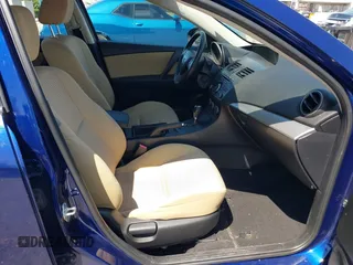 2013 Mazda 3 i Touring with VIN JM1BL1L74D1801383, listed as a IAAI auction lot 42023534 with 92,362 mi miles and . Bid and sale history available at carsss.com. Image 5.