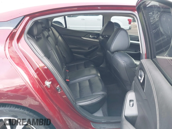 2017 Nissan Maxima Platinum z VIN 1N4AA6AP8HC442203, wystawiony jako IAAI lot #41619495 z przebiegiem 114 476 mil mil oraz . Historia ofert i sprzedaży dostępna na DreamBid. Obrazek 8.