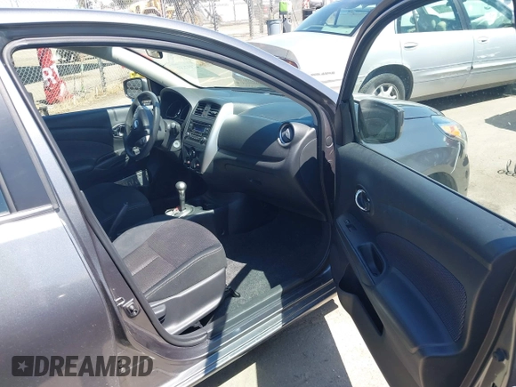 2016 Nissan Versa S with VIN 3N1CN7AP2GL851302, listed as a IAAI auction lot 41937653 with 59,761 mi miles. Bid and sale history available at carsss.com. Image 5.