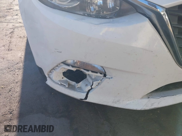 2015 Mazda 3 i Sport with VIN 3MZBM1U7XFM175868, listed as a IAAI auction lot 40742189 with 187,082 mi miles and . Bid and sale history available at carsss.com. Image 20.