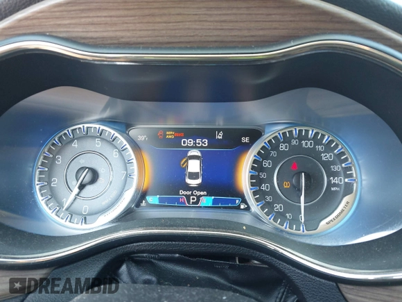 2015 Chrysler 200 C with VIN 1C3CCCEG7FN530381, listed as a IAAI auction lot 42023729 with 173,967 mi miles. Bid and sale history available at carsss.com. Image 7.