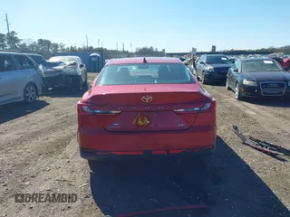 2025 Toyota Camry LE z VIN 4T1DBADK8SU004060, wystawiony jako IAAI lot #41891342 z przebiegiem 3 354 mil mil oraz . Historia ofert i sprzedaży dostępna na DreamBid. Obrazek 15.