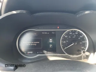 2023 Nissan Versa SV z VIN 3N1CN8EV5PL838140, wystawiony jako Copart lot #54653655 z przebiegiem 53 664 mil mil oraz Szkody całkowita. Historia ofert i sprzedaży dostępna na DreamBid. Obrazek 9.