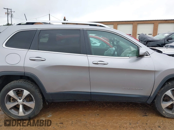 2020 Jeep Cherokee Limited с VIN 1C4PJMDX2LD651086, выставлен на аукционе IAAI как лот 42245150 с пробегом 83 254 миль миль и . История ставок и продаж доступна на DreamBid. Изображение 13.