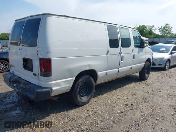 2008 Ford Econoline Cargo Commercial z VIN 1FTNE14W28DB60915, wystawiony jako IAAI lot #42262551 z przebiegiem 411 090 mil mil oraz . Historia ofert i sprzedaży dostępna na DreamBid. Obrazek 4.