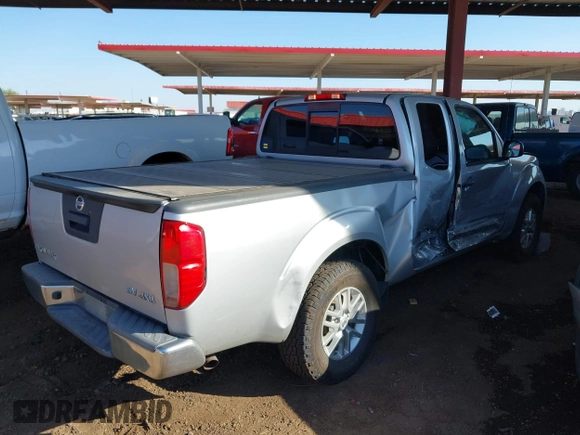2015 Nissan Frontier SV z VIN 1N6AD0CW8FN737531, wystawiony jako IAAI lot #40278710 z przebiegiem 136 517 mil mil oraz . Historia ofert i sprzedaży dostępna na DreamBid. Obrazek 4.