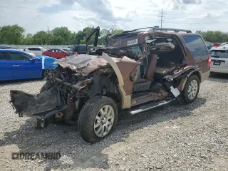 2011 Ford Expedition XLT z VIN 1FMJU1J50BEF44198, wystawiony jako Copart lot #56703305 z przebiegiem Nie podano mil oraz Szkoda całkowita • Salvage title. Historia ofert i sprzedaży dostępna na DreamBid. Obrazek 1.