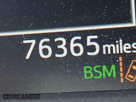 2018 Toyota RAV4 XLE z VIN 2T3WFREVXJW491725, wystawiony jako IAAI lot #42216365 z przebiegiem 76 365 mil mil oraz . Historia ofert i sprzedaży dostępna na DreamBid. Obrazek 15.