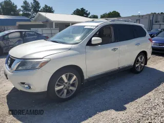 2016 Nissan Pathfinder Platinum with VIN 5N1AR2MM6GC644299, listed as a Copart auction lot 61870815 with 137,484 mi miles and Salvage title. Bid and sale history available at DreamBid. Image 1.