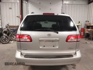 2003 Toyota Sienna LE with VIN 4T3ZF13C53U528294, listed as a IAAI auction lot 41550248 with 192,907 mi miles. Bid and sale history available at carsss.com. Image 16.