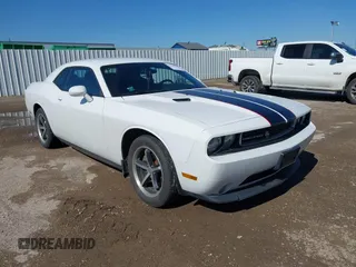 2011 Dodge Challenger z VIN 2B3CJ4DG5BH602787, wystawiony jako IAAI lot #41759684 z przebiegiem 128 055 mil mil oraz . Historia ofert i sprzedaży dostępna na DreamBid. Obrazek 1.