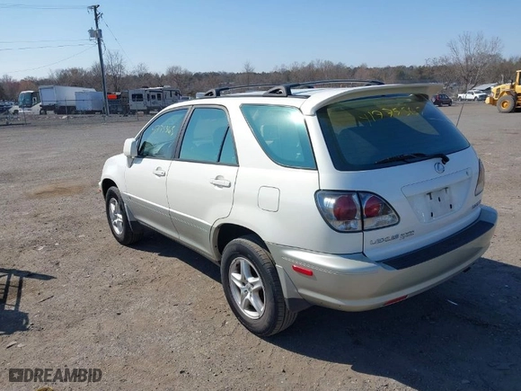 2001 Lexus RX 300 with VIN JTJHF10U810202173, listed as a IAAI auction lot 41775565 with 251,989 mi miles. Bid and sale history available at carsss.com. Image 3.