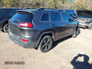 2016 Jeep Cherokee Latitude with VIN 1C4PJLCS1GW222001, listed as a IAAI auction lot 41068661 with 119,399 mi miles. Bid and sale history available at carsss.com. Image 4.