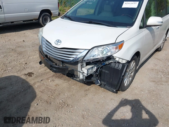 2014 Toyota Sienna Limited with VIN 5TDDK3DC0ES091826, listed as a IAAI auction lot 42112113 with 200,255 mi miles and . Bid and sale history available at DreamBid. Image 6.