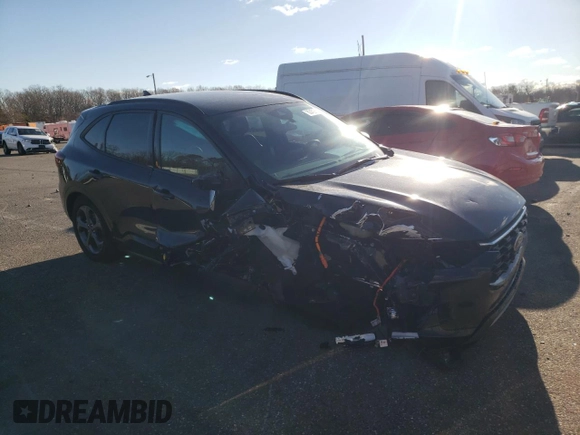 2024 Ford Escape ST-Line with VIN 1FMCU0MZ1RUB25259, listed as a Copart auction lot 83403674 with 4,006 mi miles and Salvage Title. Bid and sale history available at DreamBid. Image 4.