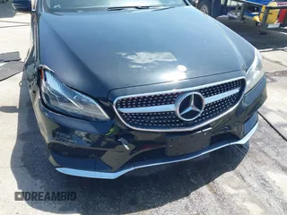 2014 Mercedes-Benz E 350 Luxury with VIN WDDHF8JB4EA801716, listed as a IAAI auction lot 42159406 with 143,792 mi miles and . Bid and sale history available at DreamBid. Image 17.