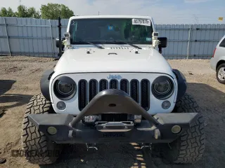 2015 Jeep Wrangler Unlimited Rubicon with VIN 1C4BJWFG1FL750561, listed as a Copart auction lot 60797075 with 95,677 mi miles and Salvage title. Bid and sale history available at DreamBid. Image 5.