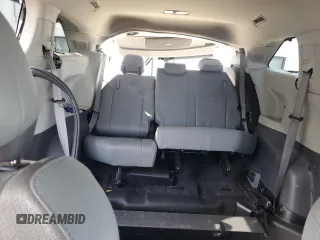 2021 Toyota Sienna Limited with VIN 5TDZRKEC6MS063280, listed as a Copart auction lot 47959725 with 41,573 mi miles and Salvage Title. Bid and sale history available at carsss.com. Image 10.