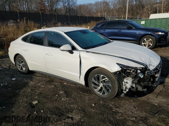 2022 Hyundai Sonata Hybrid Blue with VIN KMHL24JJ6NA038075, listed as a Copart auction lot 86446664 with 18,836 mi miles and Salvage Title. Bid and sale history available at carsss.com. Image 4.