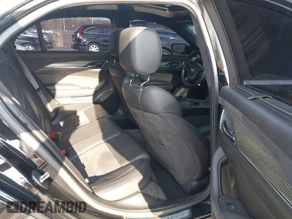 2016 Cadillac CTS-V z VIN 1G6A15S69G0148435, wystawiony jako IAAI lot #41306543 z przebiegiem 22 045 mil mil oraz . Historia ofert i sprzedaży dostępna na DreamBid. Obrazek 8.