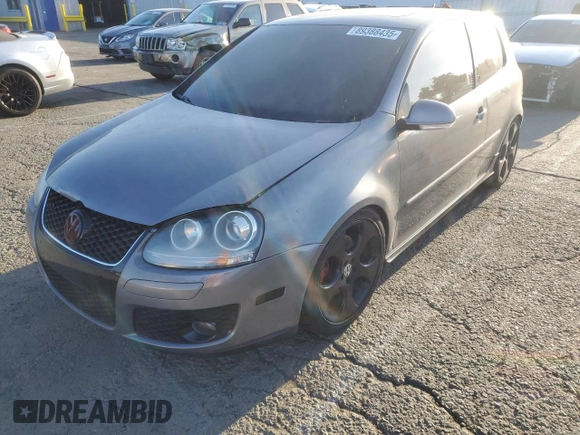 2007 Volkswagen GTI z VIN WVWFV71KX7W125003, wystawiony jako Copart lot #89388435 z przebiegiem Nie podano mil oraz Szkoda całkowita • Salvage title. Historia ofert i sprzedaży dostępna na DreamBid. Obrazek 1.