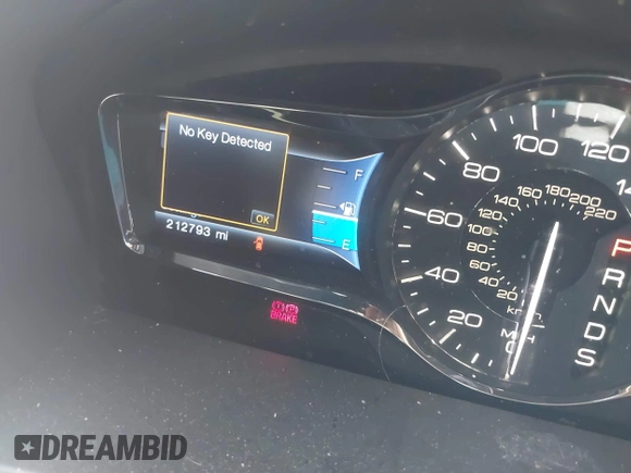 2014 Lincoln MKX with VIN 2LMDJ6JK8EBL13191, listed as a IAAI auction lot 42023811 with 212,793 mi miles. Bid and sale history available at carsss.com. Image 7.