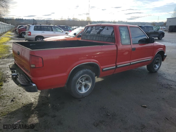 2001 Chevrolet S-10 with VIN 1GCCS195218111874, listed as a Copart auction lot 50334475 with 151,987 mi miles and Clean Title. Bid and sale history available at carsss.com. Image 3.
