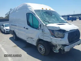 2022 Ford Transit Cargo with VIN 1FTBF4XG3NKA44975, listed as a IAAI auction lot 42666045 with 40,682 mi miles and . Bid and sale history available at DreamBid. Image 1.