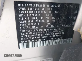 2011 Volkswagen Tiguan SEL z VIN WVGBV7AX5BW548053, wystawiony jako IAAI lot #42401994 z przebiegiem 184 299 mil mil oraz . Historia ofert i sprzedaży dostępna na DreamBid. Obrazek 9.
