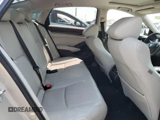 2018 Honda Accord EX-L z VIN 1HGCV3F53JA000901, wystawiony jako Copart lot #64674335 z przebiegiem 67 532 mil mil oraz Szkoda całkowita • Salvage title. Historia ofert i sprzedaży dostępna na DreamBid. Obrazek 10.