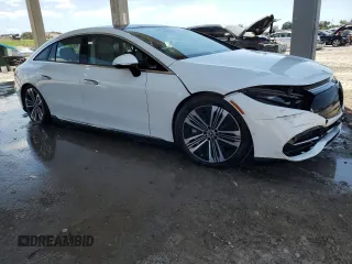 2023 Mercedes-Benz EQS 450+ z VIN W1KCG2DB4PA028894, wystawiony jako Copart lot #53255855 z przebiegiem Nie podano mil oraz Szkoda całkowita • Salvage title. Historia ofert i sprzedaży dostępna na DreamBid. Obrazek 4.